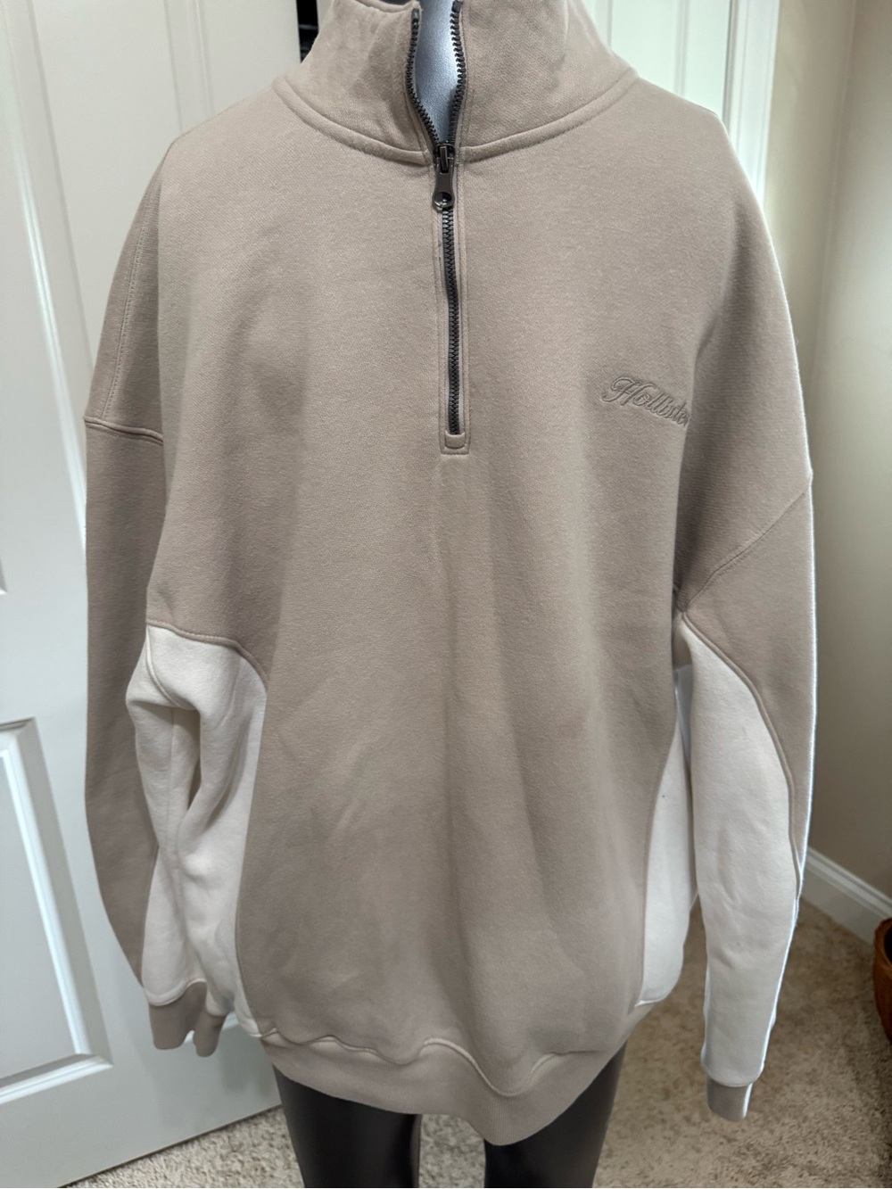 Hollister Taupe and White Half-Zip Pullover Sweater